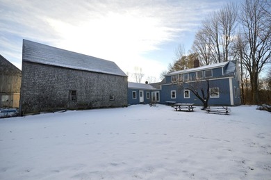 Antique 1829 farmhouse set on 8.34 scenic acres with water - photo 8