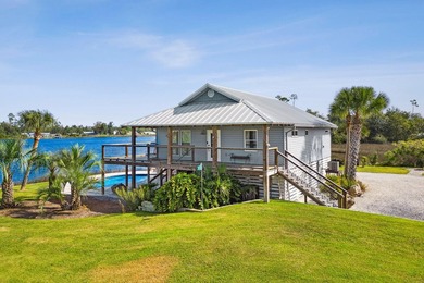 Gorgeous waterfront home that's as close to paradise as you can - photo 5