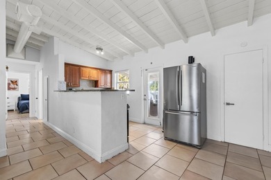 Charming 3-bedroom pool home in the heart of Wilton Manors - photo 7