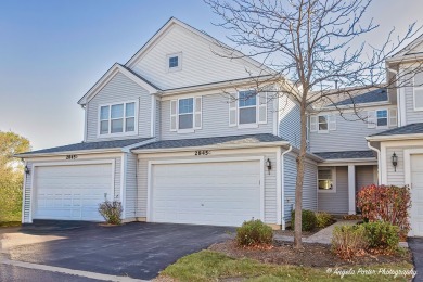 Lake Townhome/Townhouse For Sale in Wauconda, Illinois