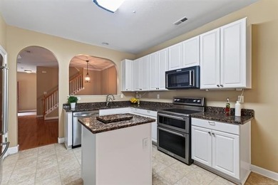 Move in ready stunning 3-bedroom, 2.5 bath townhome offer luxury - photo 9