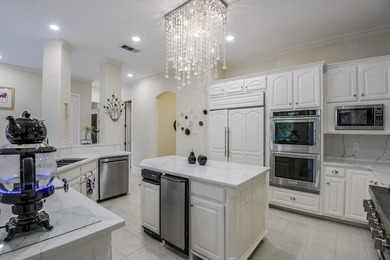 LOCATION LOCATION LOCATION! THIS IS THE ONE! You definitely want - photo 15