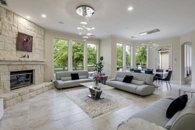 LOCATION LOCATION LOCATION! THIS IS THE ONE! You definitely want - photo 17