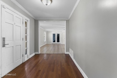 Rare opportunity to own a spacious home with an in-ground pool - photo 18