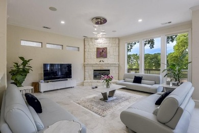 LOCATION LOCATION LOCATION! THIS IS THE ONE! You definitely want - photo 18