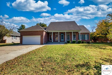 Truman Lake Home For Sale in Clinton Missouri