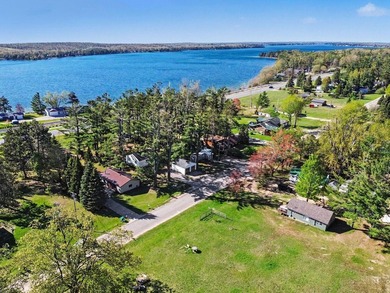 Welcome to Northern Michigan living with this beautifully - photo 21