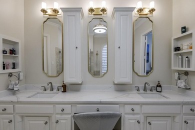 LOCATION LOCATION LOCATION! THIS IS THE ONE! You definitely want - photo 25