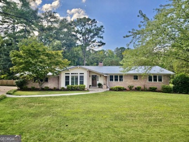 Lake Home For Sale in Scottsboro, Alabama