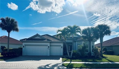 (private lake, pond, coastal) Home Sale Pending in Fort Myers Florida