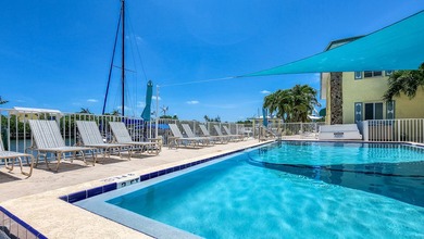 Beautiful end ground floor and corner unit. Enjoy the waterfront - photo 25