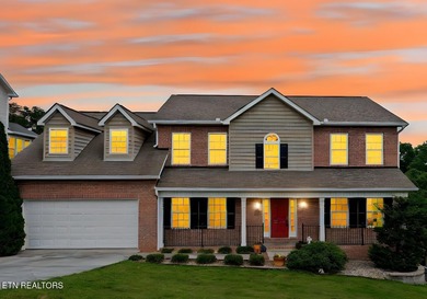 Fort Loudoun Lake Home For Sale in Knoxville Tennessee