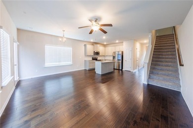 Welcome to this stunning 3 years old, end of unit 3 bedroom - photo 4