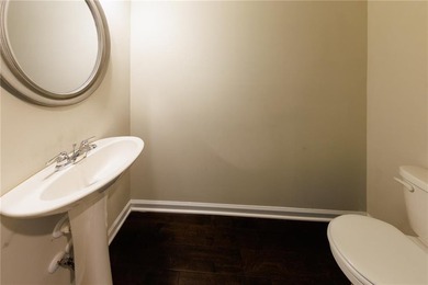 Welcome to this stunning 3 years old, end of unit 3 bedroom - photo 7