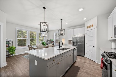 Welcome to this beautifully maintained Hunter Quinn - photo 4