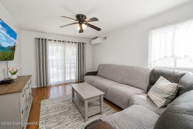 Welcome to this beautifully maintained 3-bedroom semi-attached - photo 3