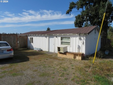 Lake Home For Sale in Canby, Oregon