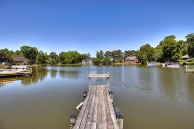 Completely remodeled wonderful 4BR, 3BA waterfront home - photo 9