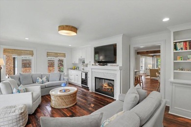 Welcome to your own Sullivan's Island retreat, where timeless - photo 15