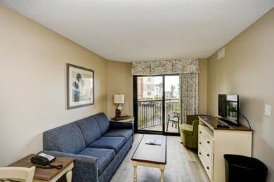 Wake Up to Ocean Views-Your Coastal Escape Awaits at Ocean Reef