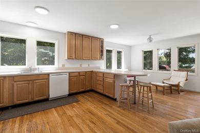 BOAT! SWIM! FISH! TENNIS! GOLF! Experience lakefront living at - photo 18