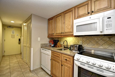 Wake Up to Ocean Views-Your Coastal Escape Awaits at Ocean Reef