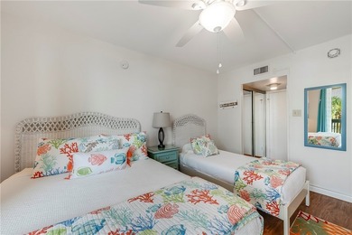 Welcome to The Sandpiper, where beachfront luxury meets - photo 19