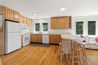 BOAT! SWIM! FISH! TENNIS! GOLF! Experience lakefront living at - photo 19