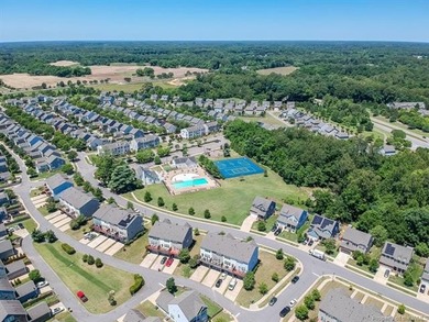 Welcome to White Hall! This beautifully maintained 5-bedroom - photo 3