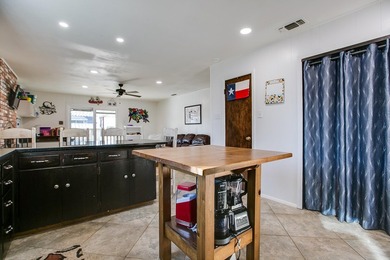 Lakefront living made easy!! This beautifully updated 2 bed, 2.5 - photo 26