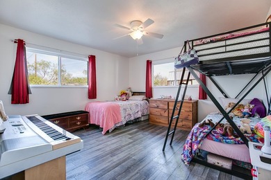 Lakefront living made easy!! This beautifully updated 2 bed, 2.5 - photo 27