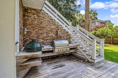 Welcome to your own Sullivan's Island retreat, where timeless - photo 48