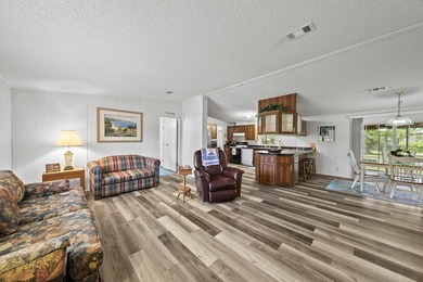 Whether you're looking for a full time residence, a weekend - photo 8