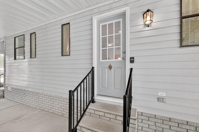 Welcome to your private retreat in the heart of The Villages - photo 3