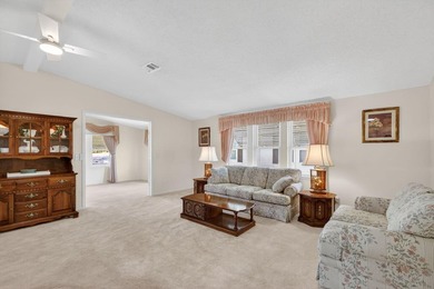 Welcome to your private retreat in the heart of The Villages - photo 8