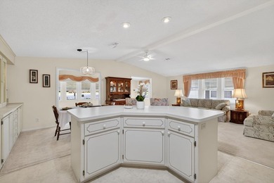 Welcome to your private retreat in the heart of The Villages - photo 9