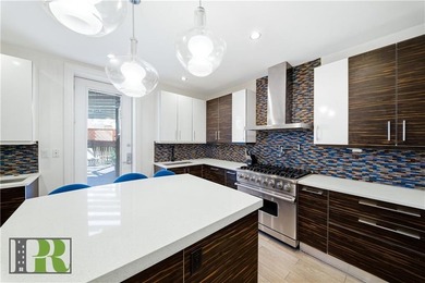 Welcome to this exceptional Marine Park beauty, offering 3 - photo 10