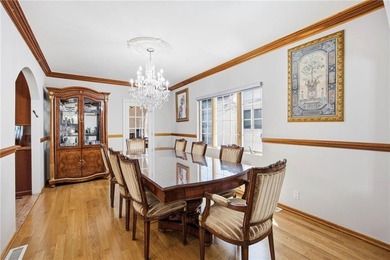 Welcome to this beautiful detached one-family home in the highly - photo 6