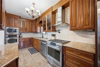 Welcome to this beautiful detached one-family home in the highly - photo 7