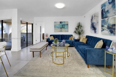 Beautifully updated unit featuring modern finishes throughout