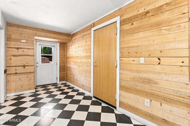 This corner-lot gem captures the perfect mountain-home look and - photo 23