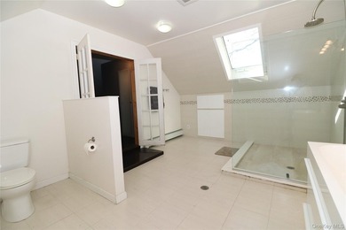 Welcome to 2027 Oakland Ave...a perfect Wantagh Cape just - photo 26
