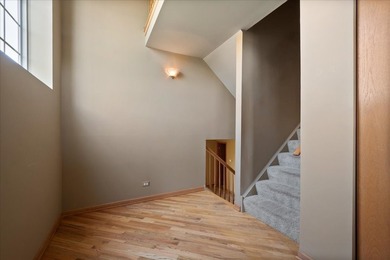 Welcome to this beautifully maintained end-unit townhome - photo 6