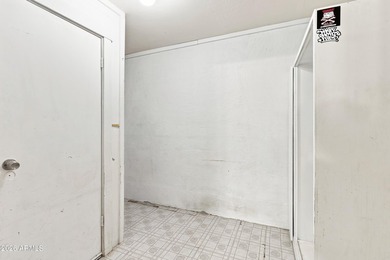 This corner-lot gem captures the perfect mountain-home look and - photo 27