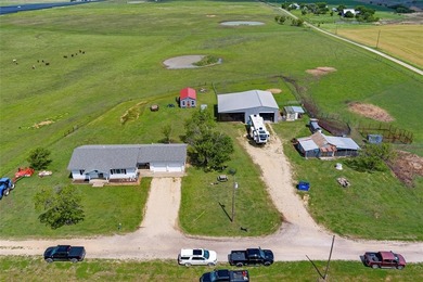 (private lake, pond, creek) Home For Sale in Penelope Texas