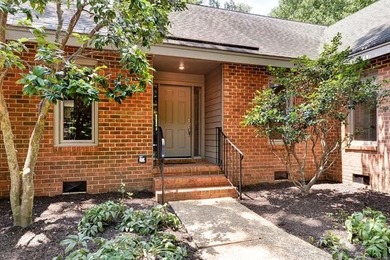 Welcome home to this peaceful, one-level retreat nestled in - photo 3