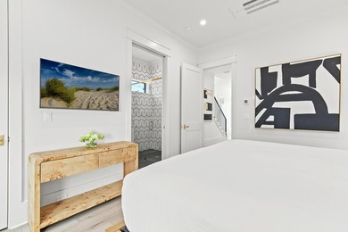 Welcome to 306 W Park Place Avenue, where contemporary luxury - photo 12