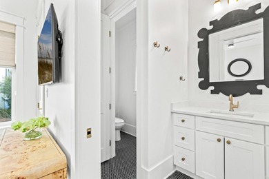 Welcome to 306 W Park Place Avenue, where contemporary luxury - photo 14
