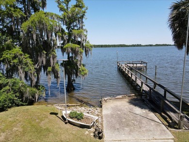 LAKE MARION - RARE FIND - This 1.88 +/- acre deeded lot located - photo 4