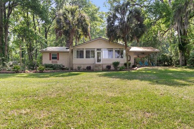 LAKE MARION - RARE FIND - This 1.88 +/- acre deeded lot located - photo 6
